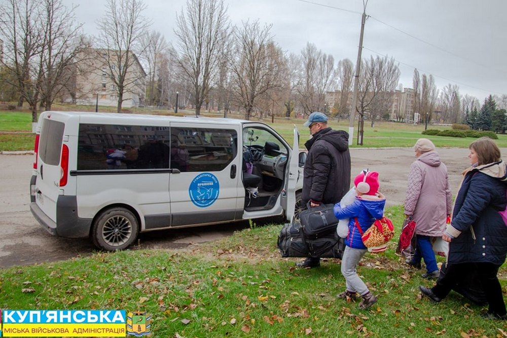 З небезпечних громад Куп’янщини вивезли 299 дітей, евакуація завершена — ОВА